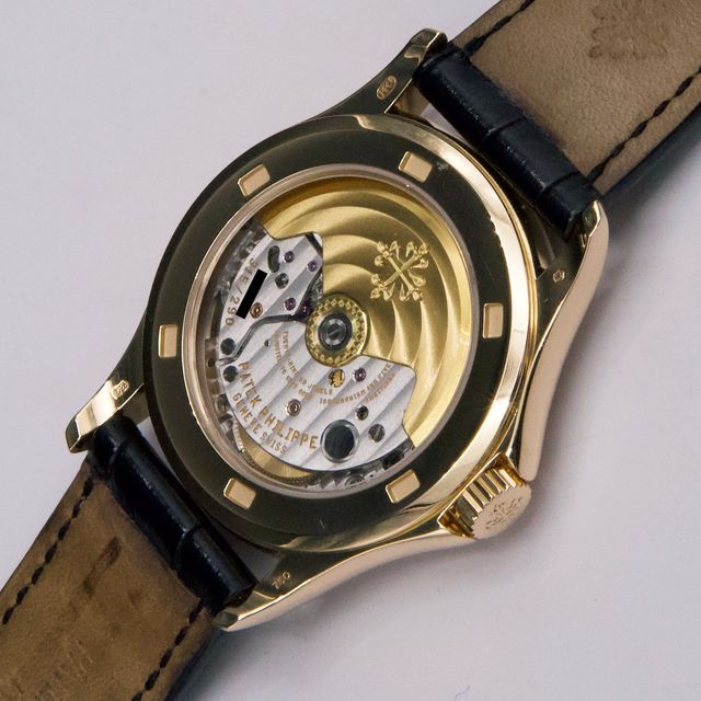 Patek Philippe Calatrava 5127J Image 5